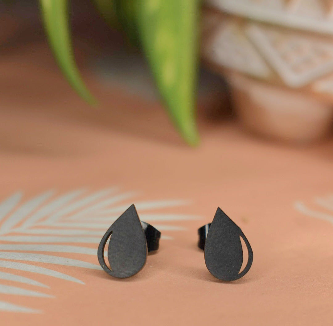 Raindrop Large Stud Earrings | Titanium PVD Waterproof